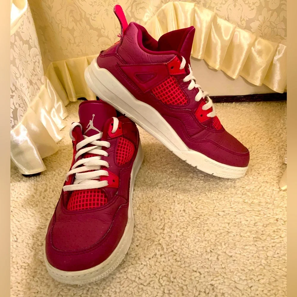 Nike air Jordan retro 4 Girls high top leather sneakers